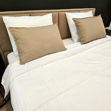 Like Stirbei בוקרשט